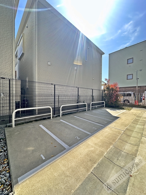 駐車場　ひろびろバイク駐輪場