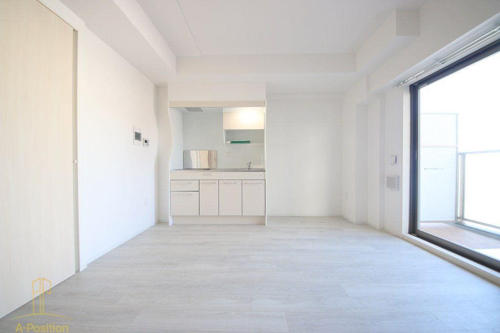 居室・リビング　セレニテフラン難波