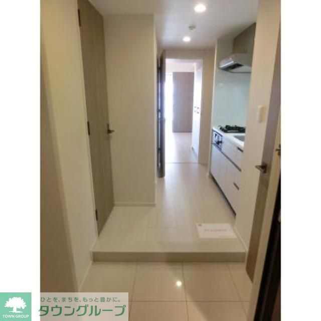 玄関　※写真は同タイプ住戸です。