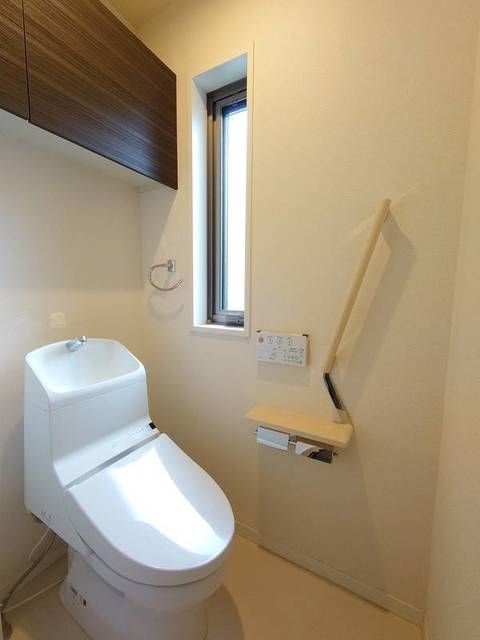 トイレ　別部屋参考写真