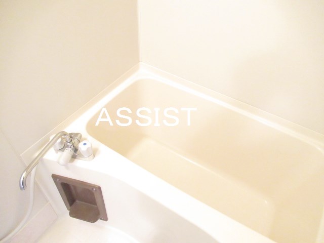 バス・シャワールーム　写真：設備同仕様の別物件です