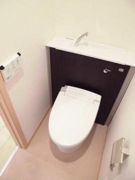 トイレ　シャワー付トイレ