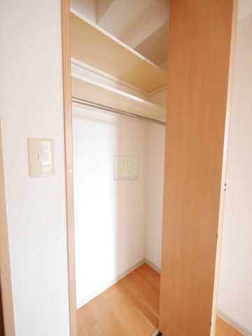 収納　クレセント戸山