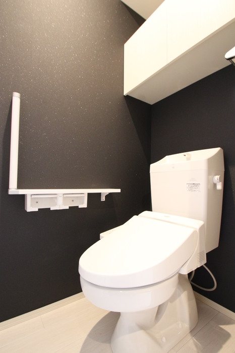 トイレ　写真は同型タイプ