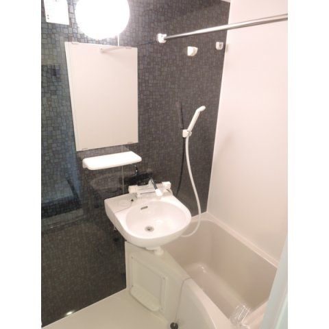 バス・シャワールーム　☆ゆったりくつろげるお風呂☆