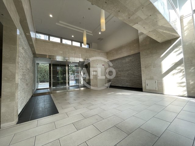 ロビー　エスリード大阪城　ロビー