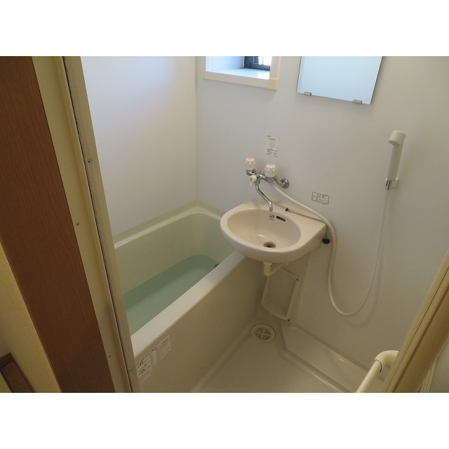 バス・シャワールーム　お風呂です