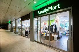 コンビニ　ファミリーマート 愛宕グリーンヒルズ店（コンビニ）まで342m