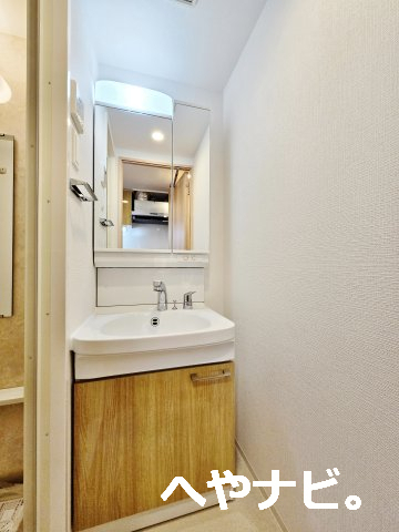 洗面設備　※別号室写真です。