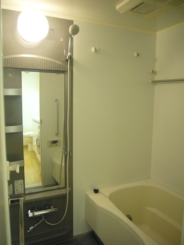 バス・シャワールーム　バス