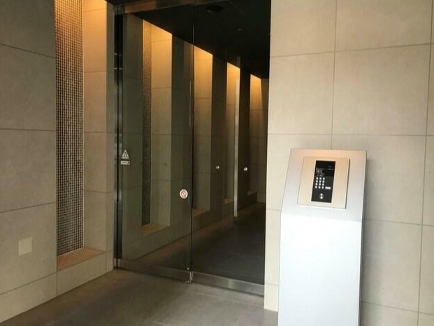 エントランス