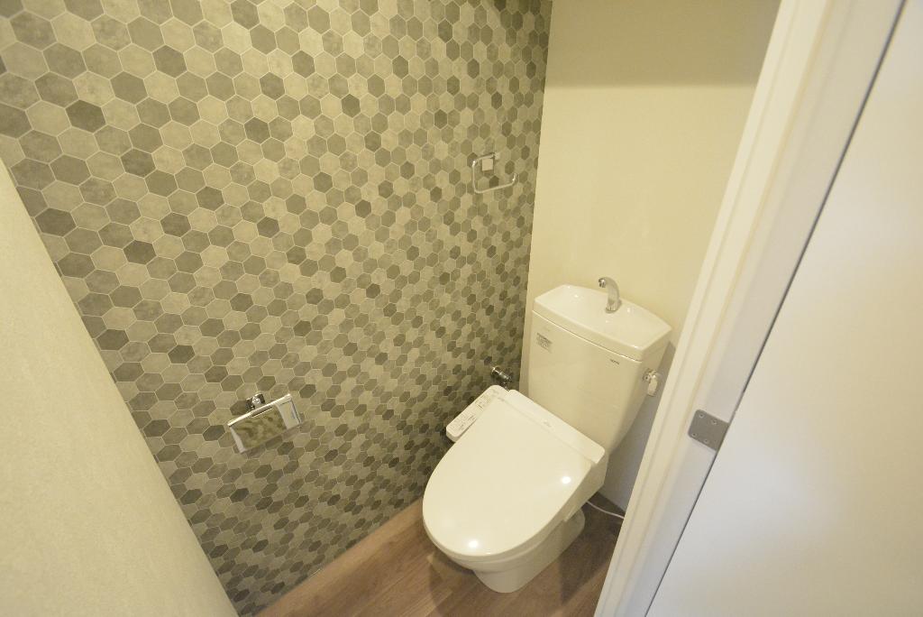 トイレ　シャワー付トイレ