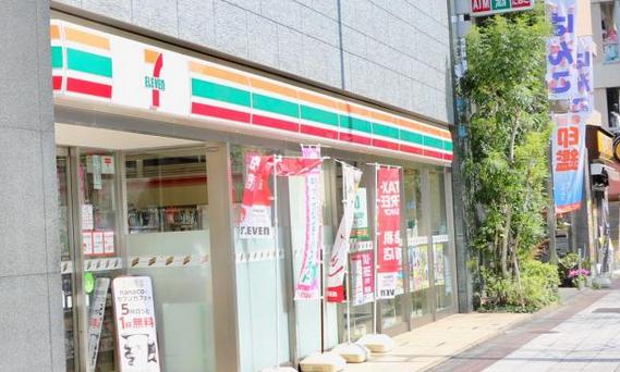 コンビニ　セブンイレブン 日本橋馬喰町店（コンビニ）まで130m