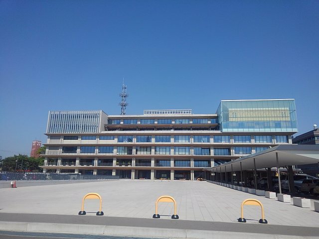 役所　秋田市役所（役所）まで735m