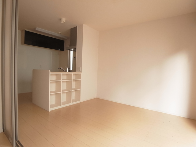 居室・リビング　リビング※別号室のお写真です。