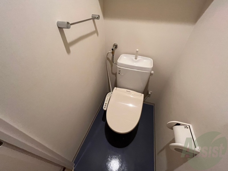 トイレ　シャワートイレになっているので快適です！