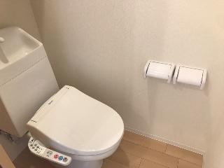 トイレ　シャワー付トイレ