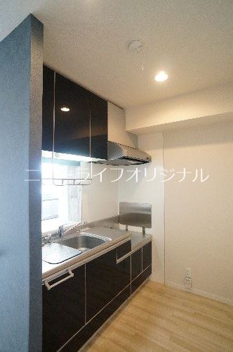 キッチン　ご家族との会話が弾むカウンター付き対面式キッチン！