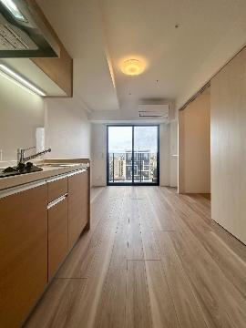 居室・リビング　室内