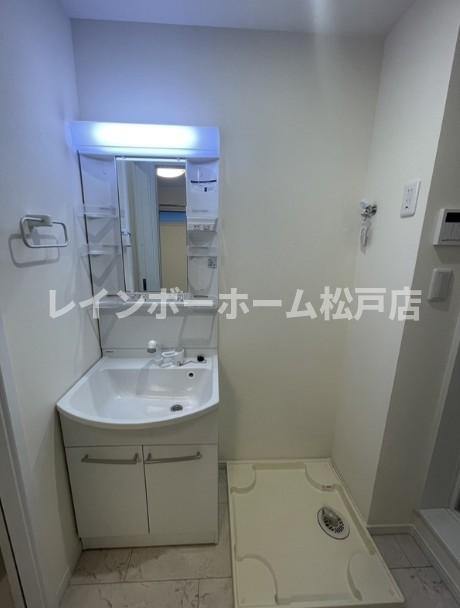 洗面設備　広い洗面スペース