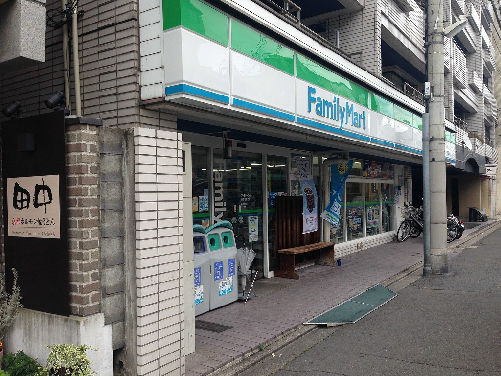 コンビニ　ファミリーマート 長者亀屋町店（コンビニ）まで150m
