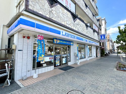 コンビニ　ローソン 高鷲駅前通店（コンビニ）まで516m