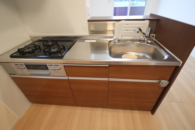 キッチン　同タイプ別室の参考写真です。※現況優先