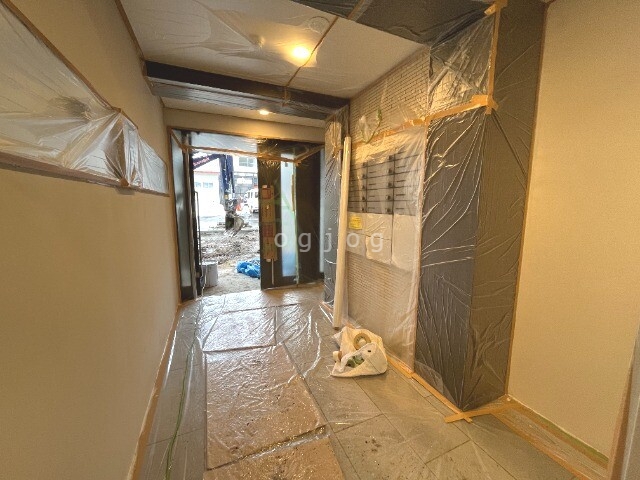 ロビー　宅配ボックス有