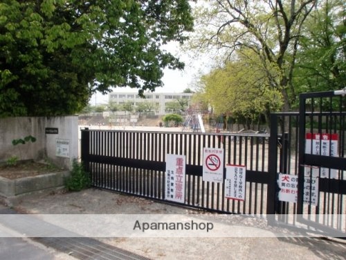 スーパー　Ｈａｒｖｅｓ（ハーベス）　東生駒店（スーパー）まで496m