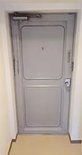 玄関　※別部屋参考写真