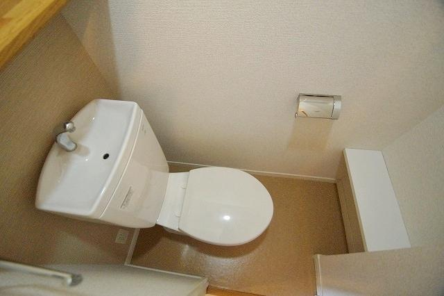 トイレ　シンプルで使いやすいトイレです