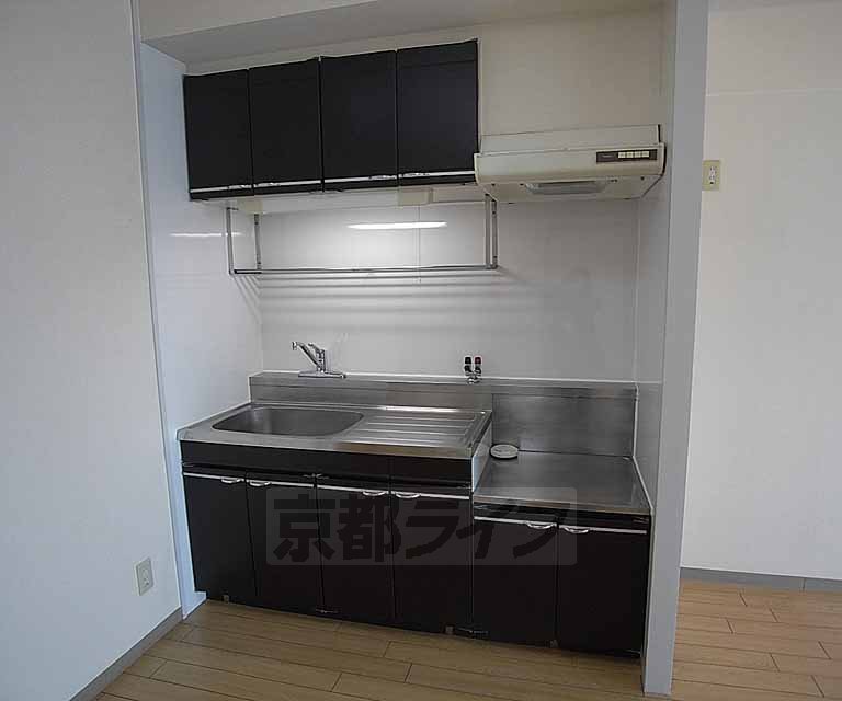 キッチン　キッチンスペースも広いですね