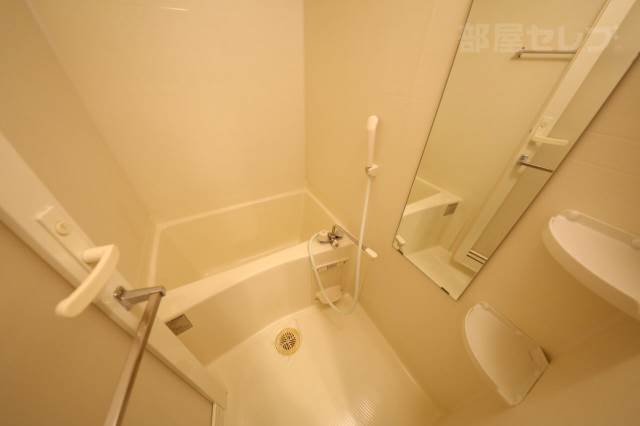 バス・シャワールーム　９０１号室