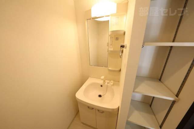 洗面設備　９０１号室