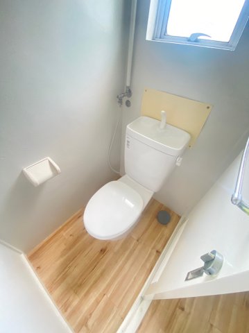 トイレ　※温水洗浄便座になります。