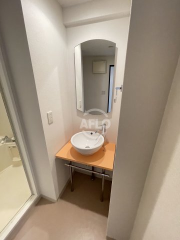 洗面設備　ルクレ西長堀　洗面脱衣所