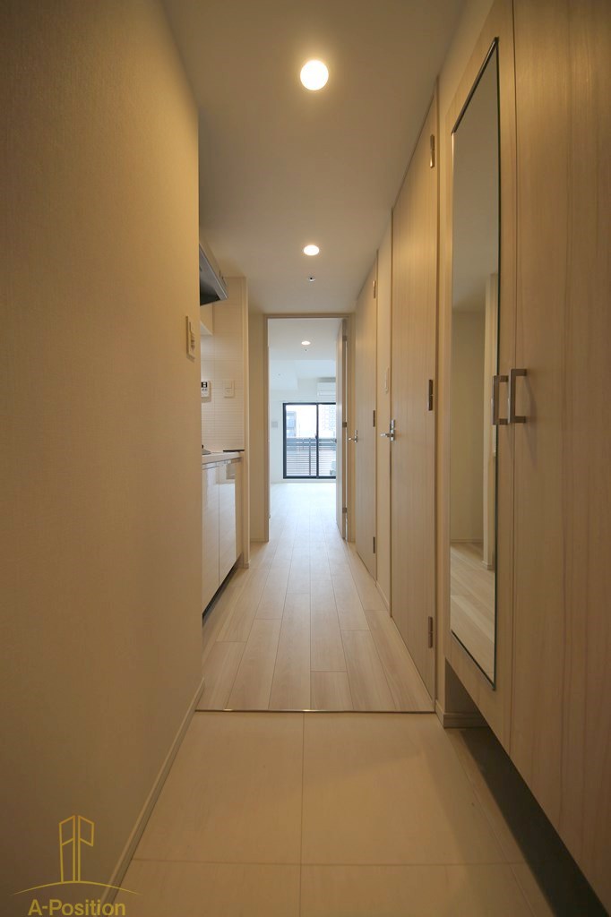 玄関　S-RESIDENCE堺筋本町Deux