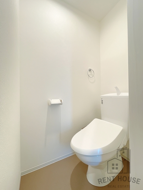 トイレ　同仕様写真です。