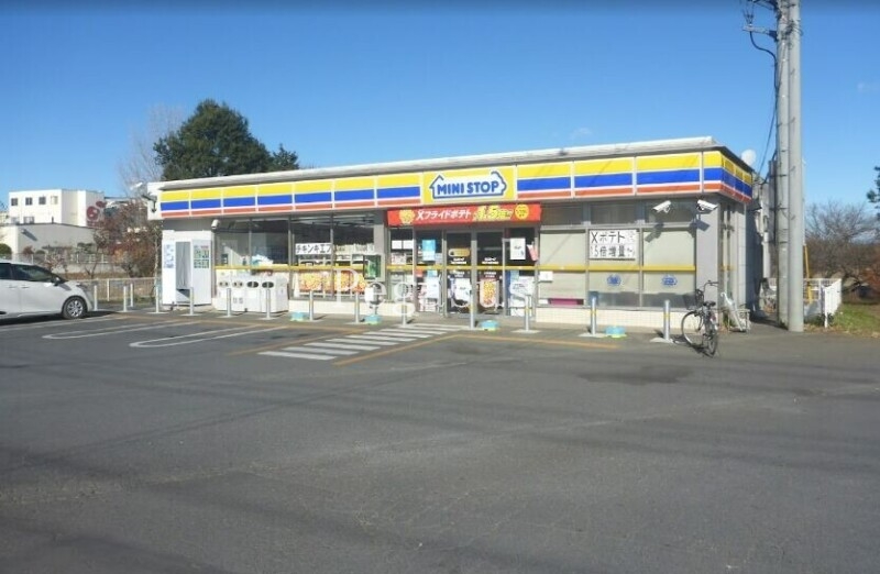 コンビニ　ミニストップ埼玉平成高校前店（コンビニ）まで535m
