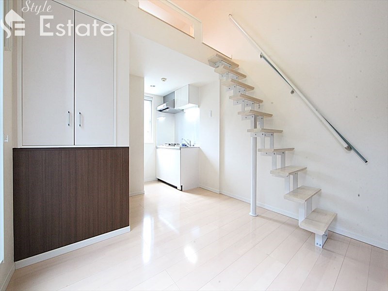 居室・リビング　内装