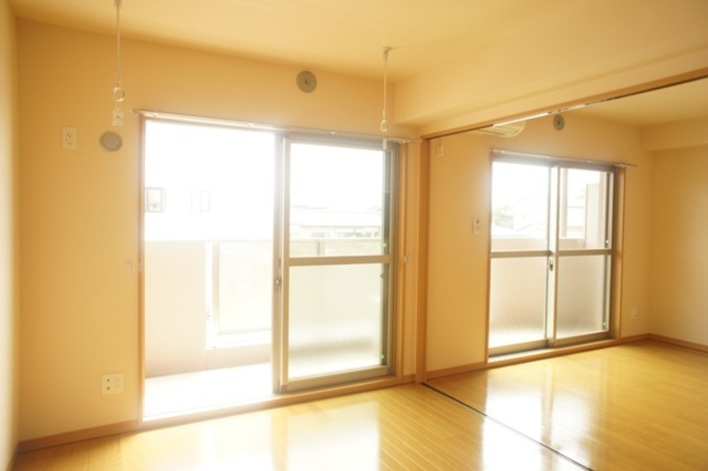 居室・リビング　図面と現状に相違がある場合には現状を優先