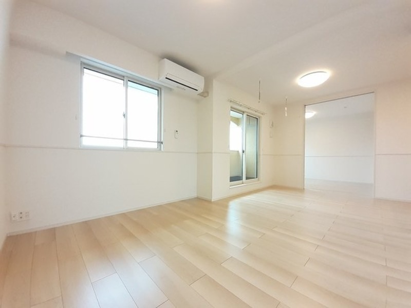 居室・リビング　図面と現状に相違がある場合には現状を優先