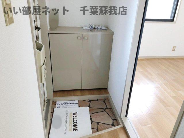 玄関　収納もある玄関です