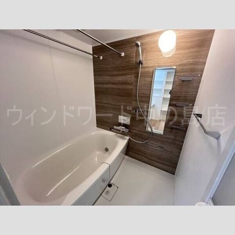 バス・シャワールーム　詳細は、ウィンドワード中の島店までご相談下さい。