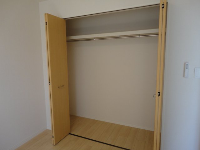 収納　クローゼット