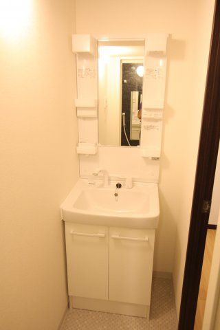 洗面設備　プレール・ドゥーク西巣鴨　北区滝野川2