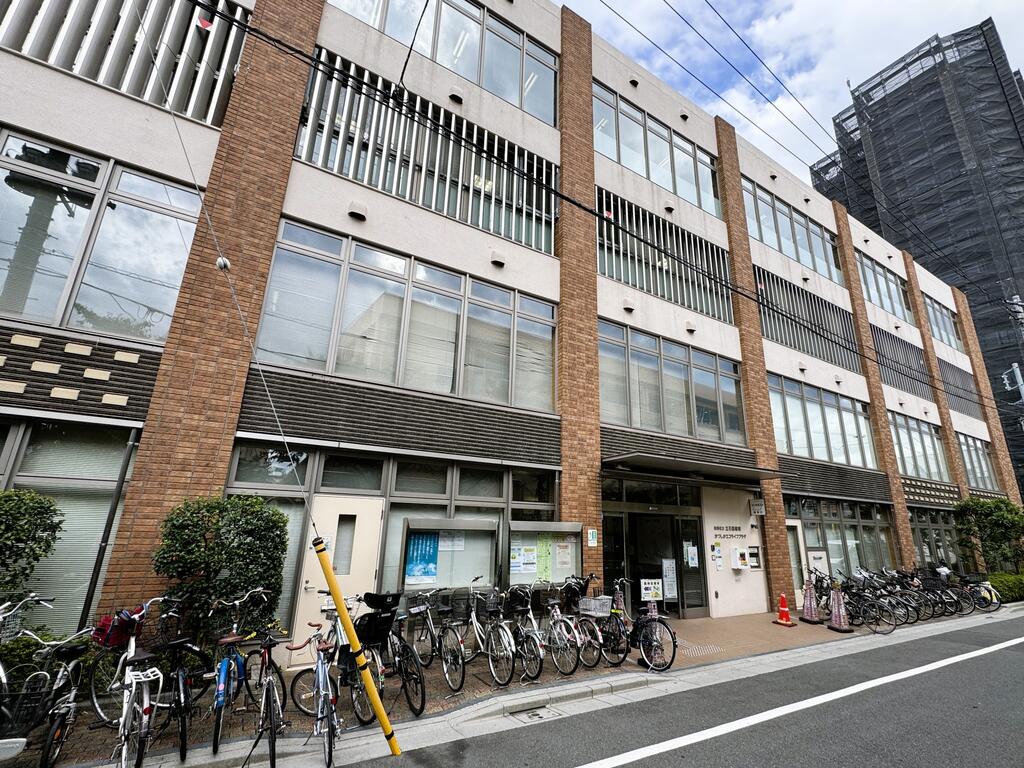 図書館　葛飾区立立石図書館（図書館）まで756m