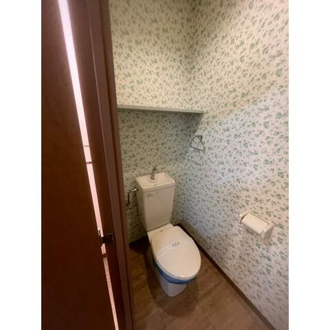 トイレ　トイレもきれいです