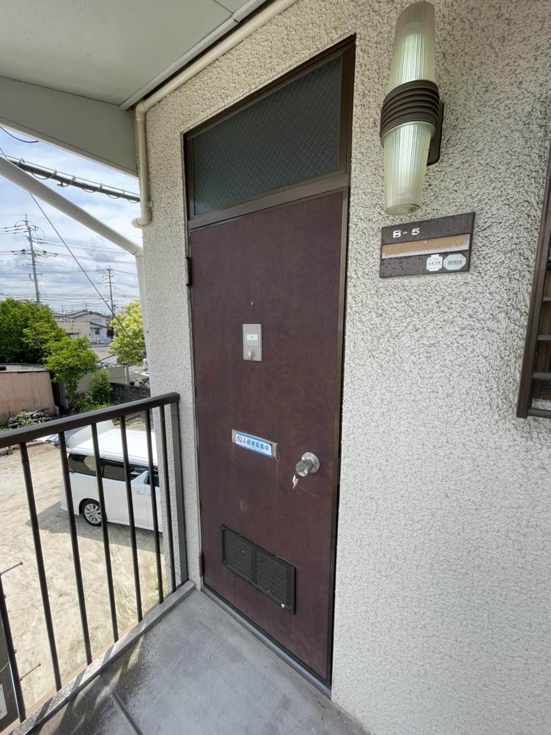 セキュリティ　玄関扉