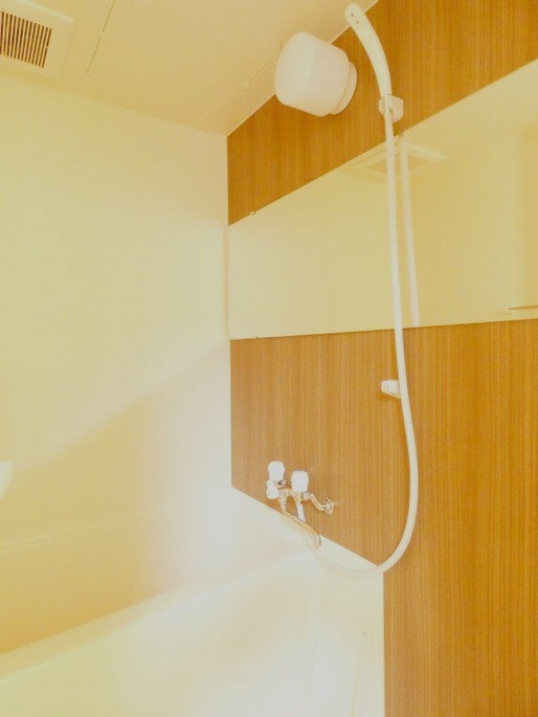 バス・シャワールーム　図面と現状に相違がある場合には現状を優先